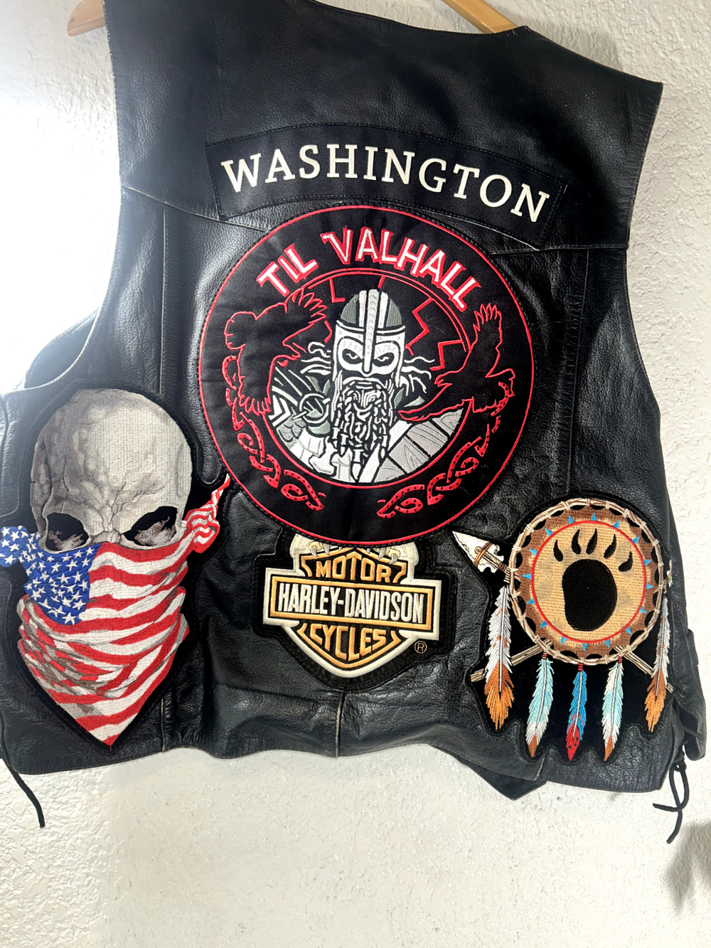 FMC Biker Vest State Of Washington Loaded with Patches Sz 52